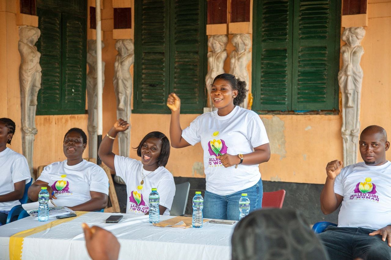 photo_5836820861632499312_y photo_5836820861632499312_y